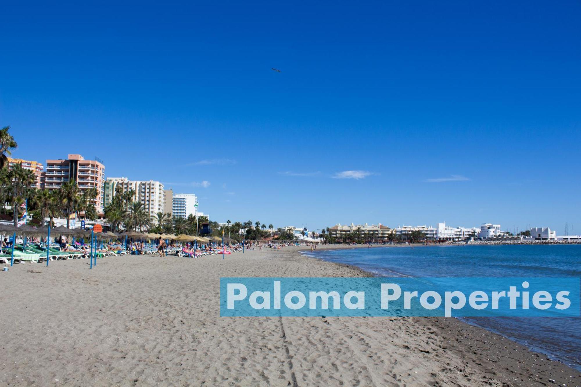 Appartement Benalroma Spacious 50 Mt From The *