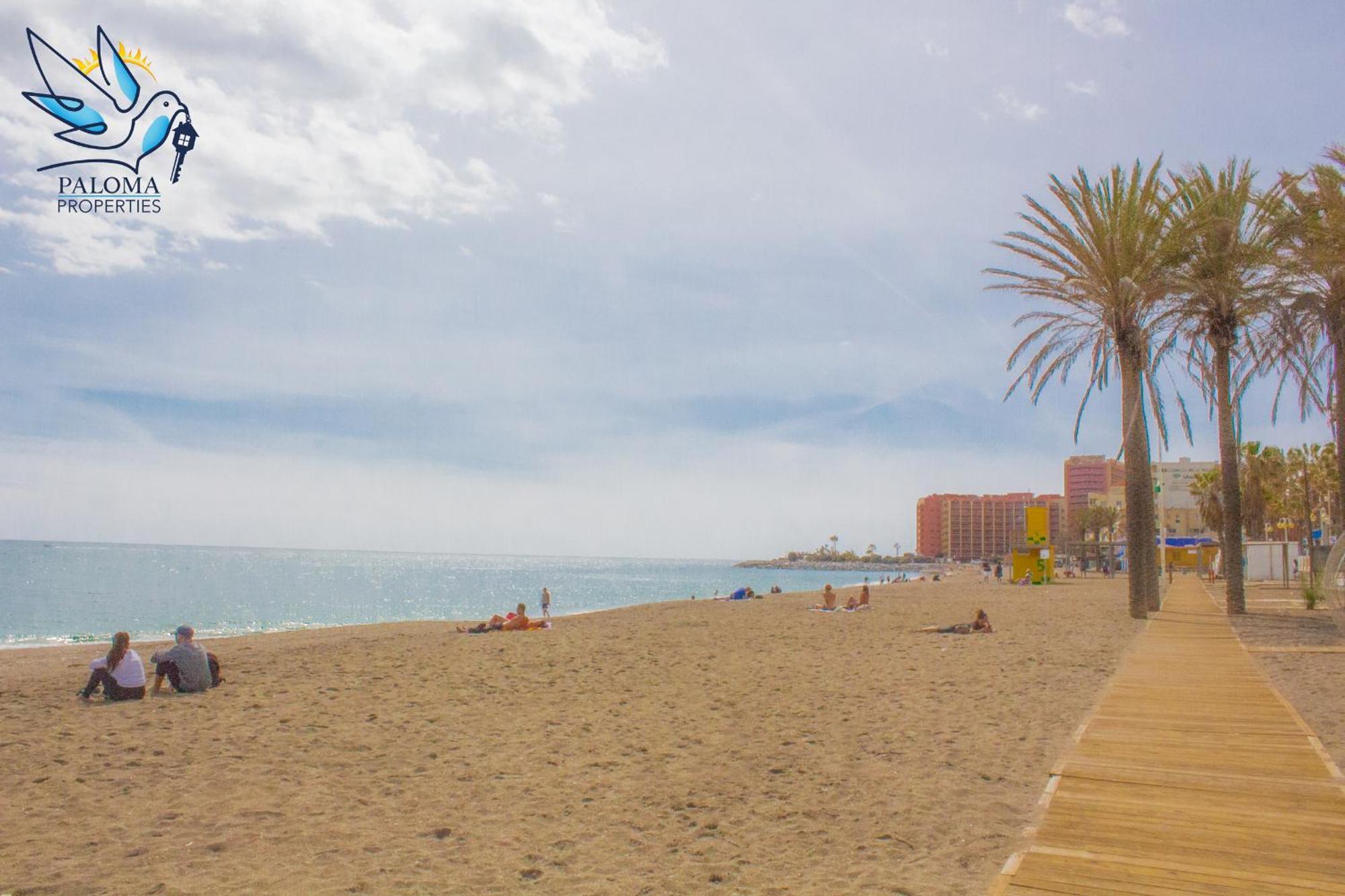 Apartment Benalroma Spacious 50 Mt From The Benalmádena